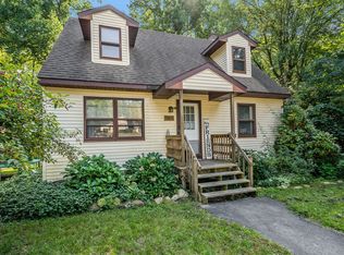 1148 60th St SE, Grand Rapids, MI 49508