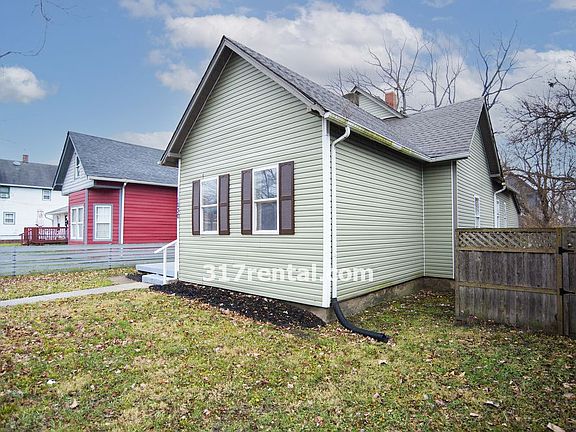 2nd image of 1030 Jefferson Ave