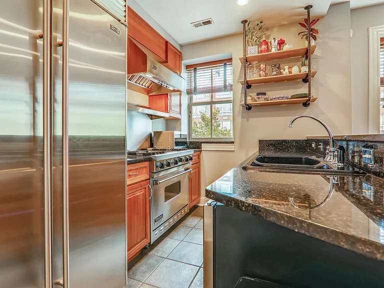 1212 M St NW #401 — Photo 4
