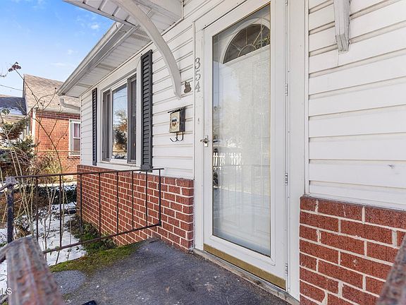3rd image of 354 Virgil Ave