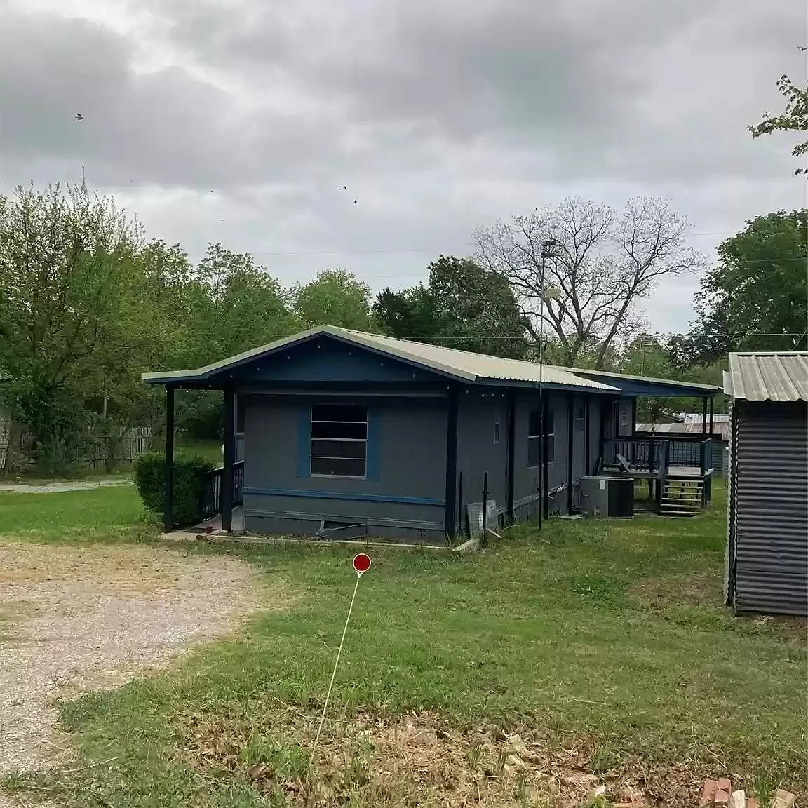 3 bed, 1100 sqft, $1,295 — Photo 3