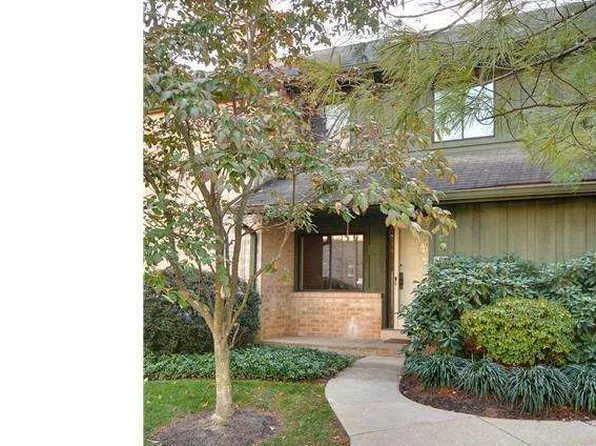 521 Foxwood Ln, Paoli, PA 19301