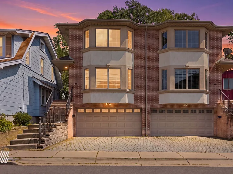 136 Fulton Ave #A — Photo 1