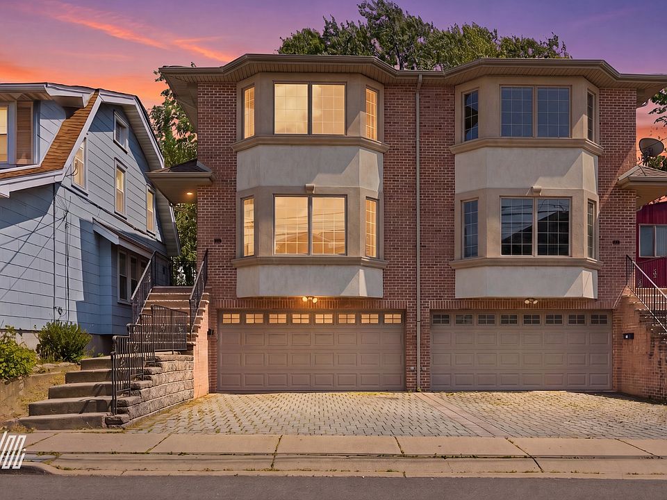 1st image of 136 Fulton Ave #A