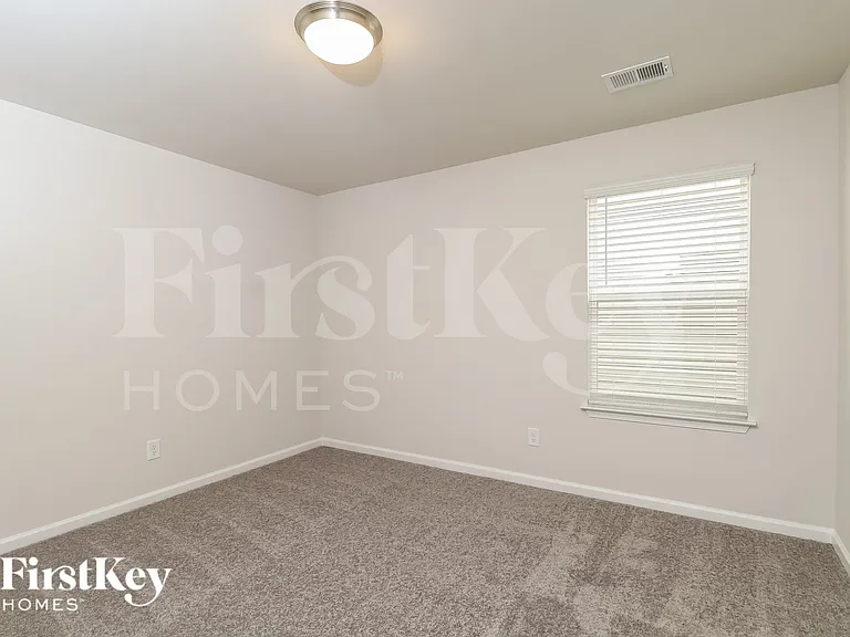 618 Goldburn Way — Photo 10