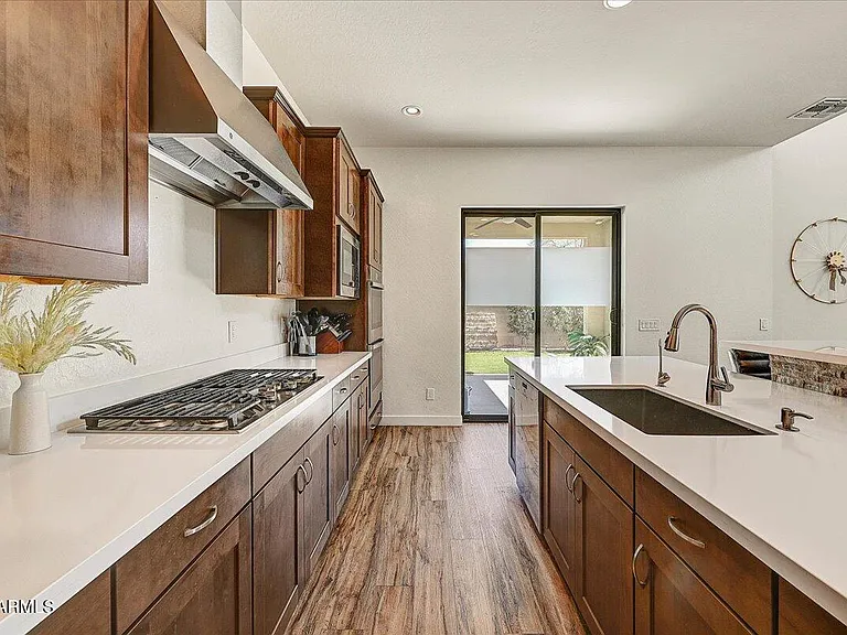 829 E Monte Way — Photo 22