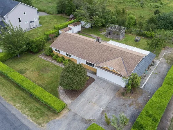 12312 20th Street E, Edgewood, WA 98372