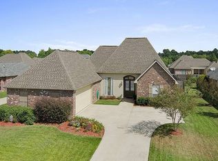 2605 Hidden Lake Ave, Zachary, LA 70791
