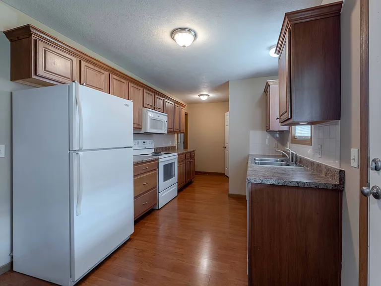 Oakwood Heights Townhomes — Photo 134