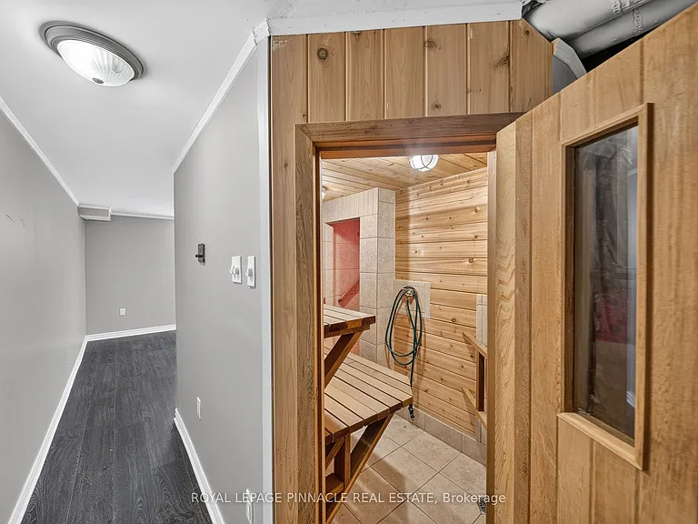 163 Livingston Ave N — Photo 30