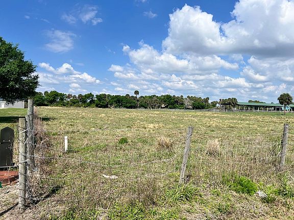 5th image of 3123 SW 24th Ave