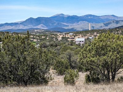 145 W Lobo Rd, Capitan, NM, 88316