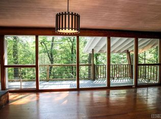 529 Hickory Hill Rd, Highlands, NC 28741