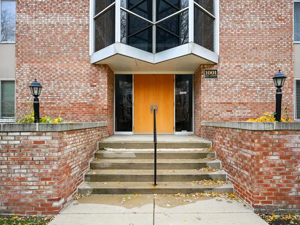 (undisclosed Address), Naperville, IL 60563