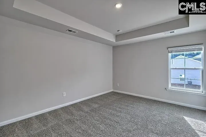 462 Middlebury Ln — Photo 12
