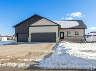 510 Zach Rd, Sergeant Bluff, IA 51054