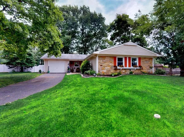 23 Forest View Pl, Willingboro, NJ 08046