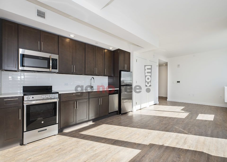 1st image of 425 W 18th St APT 18H