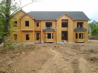 241 Walnut St, Livingston, NJ 07039