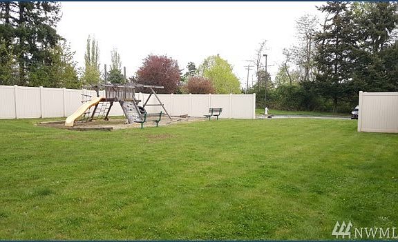 3rd image of 10835 SE 200th St