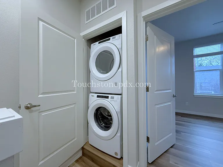 3323 SE 87th Ave — Photo 46