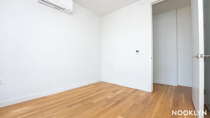 Rented by Nooklyn NYC LLC | media 112