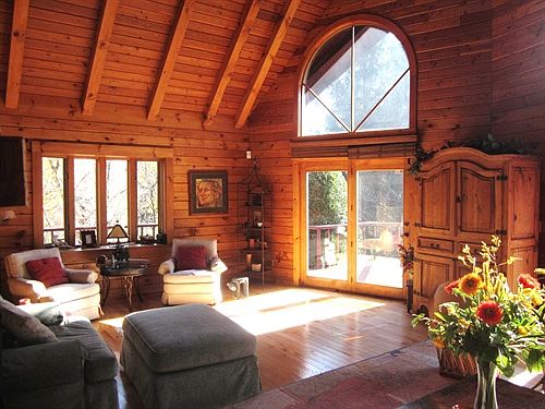 Great Rm w/dr to deck