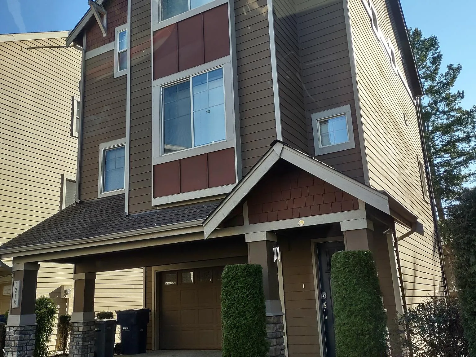 1218 100th Ct SE — Photo 1