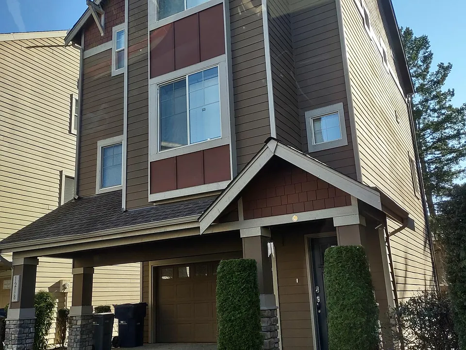 1218 100th Ct SE