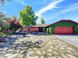 808 Vine St, Exeter, CA 93221