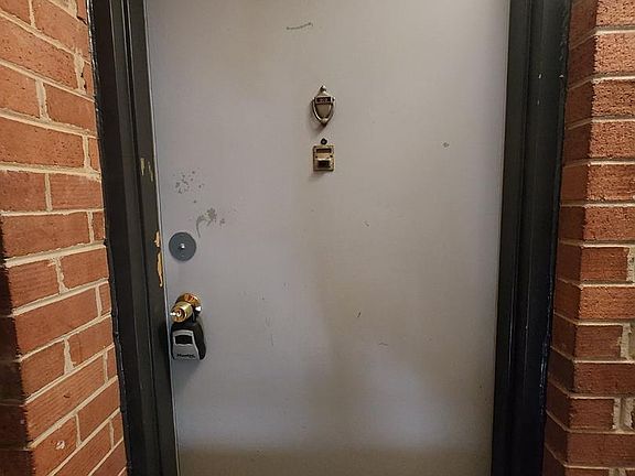 3rd image of 884 College Pkwy APT 302