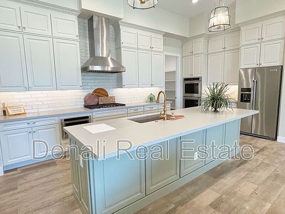 2nd image of 2660 E Longhorn Ct