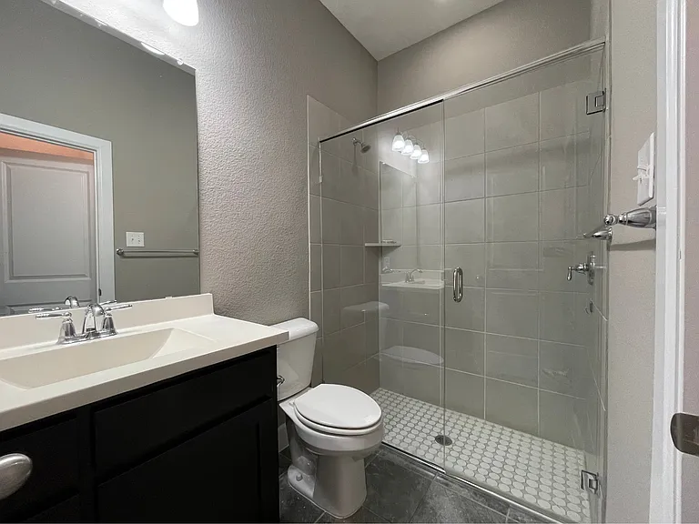 1400 Daisy Corner Dr — Photo 15