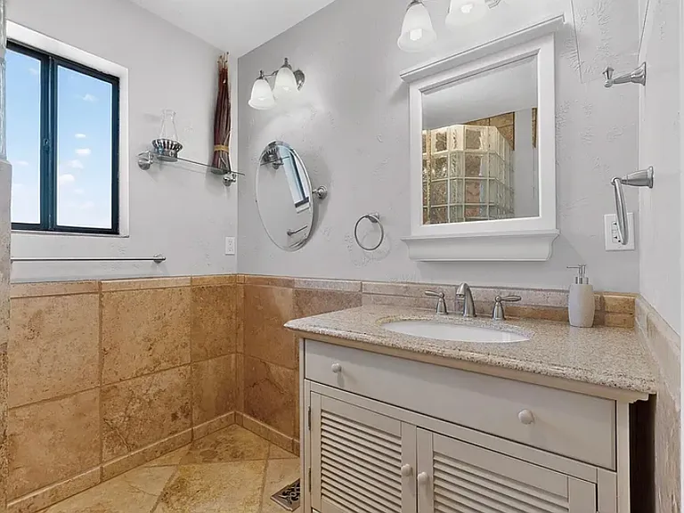 Master Bath 1