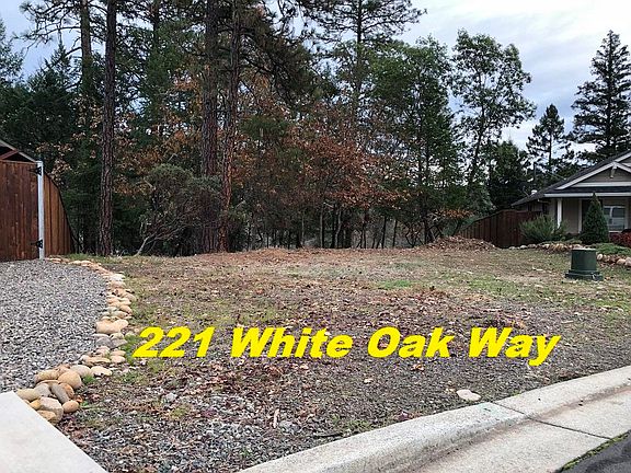 5th image of 221 White Oak Way