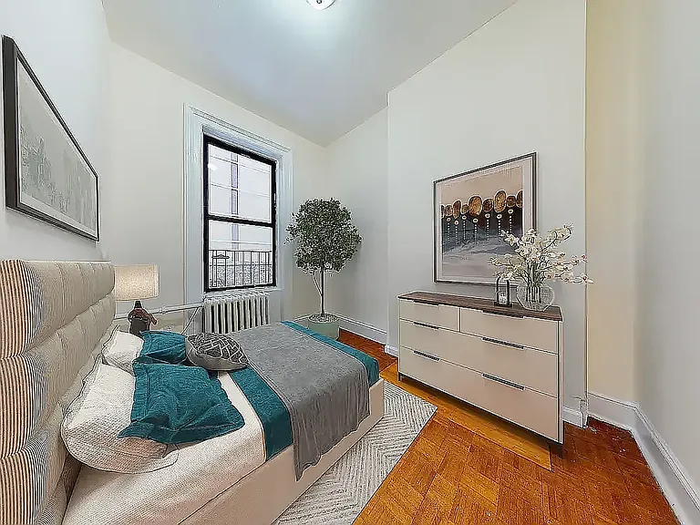 720 2nd Ave #1 — Photo 2