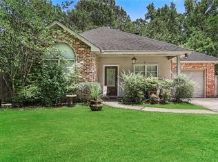 1217 Montgomery St, Mandeville, LA 70448