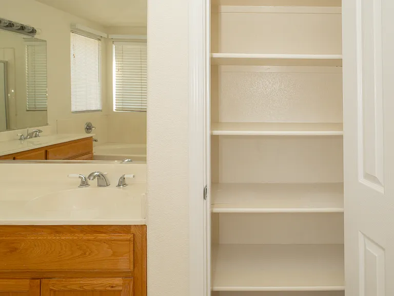6784 Sunriver Ln — Photo 27