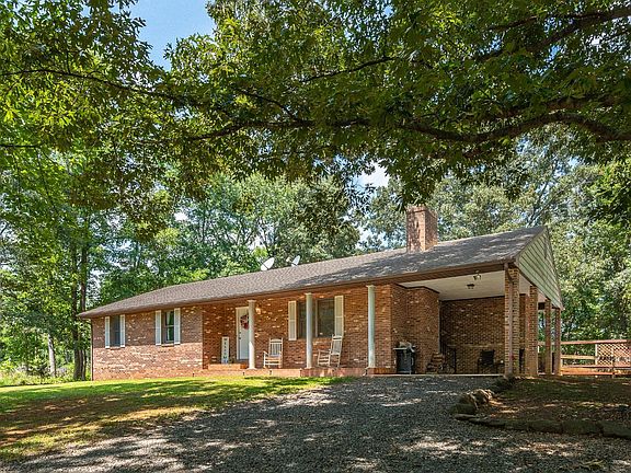 2nd image of 214 Leatherwood Pl