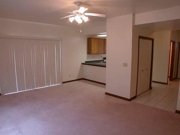 Jaros 86 Living Room view 1