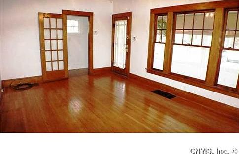 5th image of 1210 Oak St
