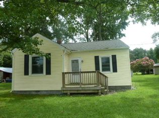 8490 Glass Rd, Hayes, VA 23072