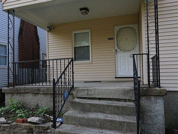 2nd image of 3943 Oak Ave