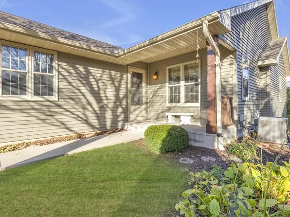 729 June Grass COURT, Plymouth, WI 53073
