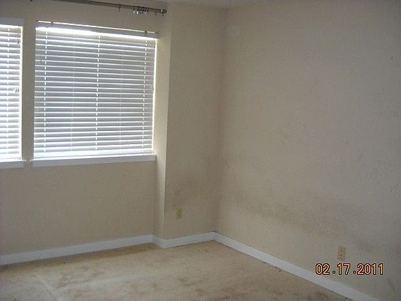 3rd image of 10142 NE 137th Pl