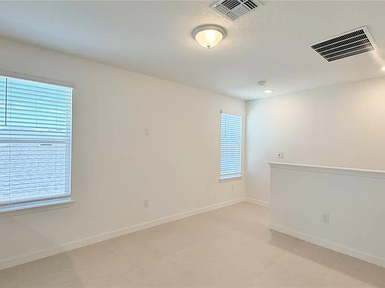 5694 Enchanted Meadow Aly #B — Photo 13