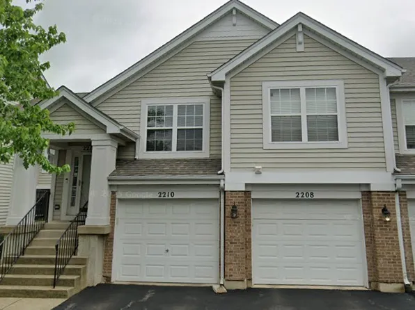 2210 Scott Ln, Aurora, IL 60502