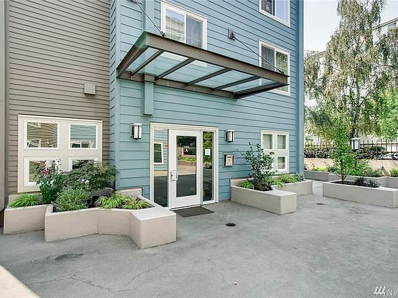 2nd image of 300 10th Ave Unit A304