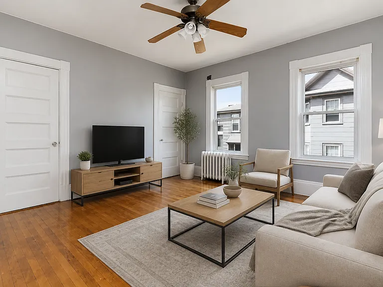 235 Whitwell St #2 — Photo 3