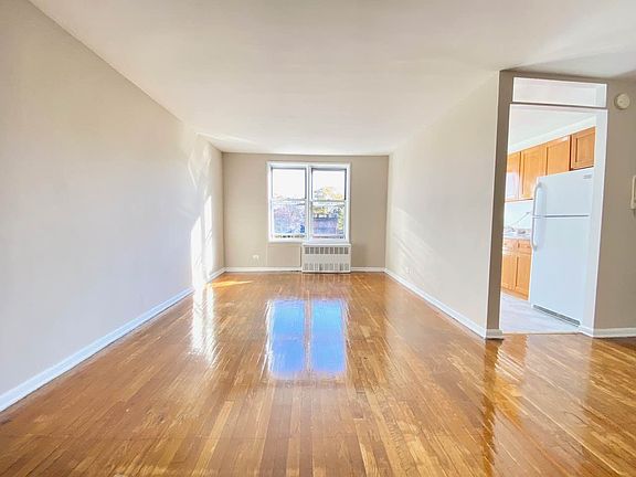 3rd image of 38-15 Bowne St #6F